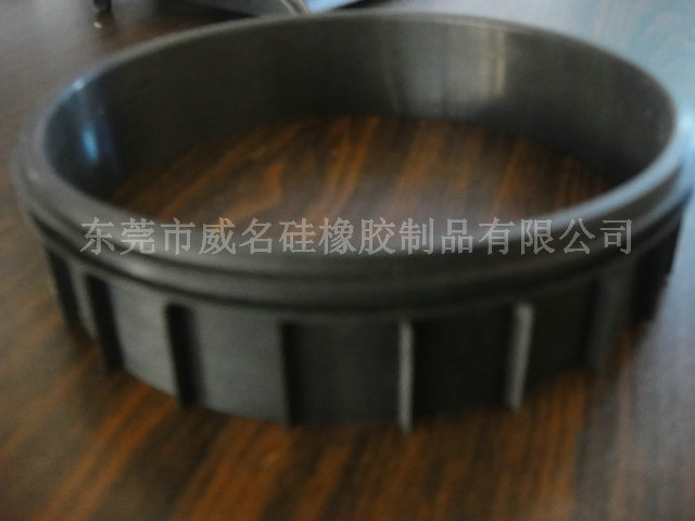 什么是導(dǎo)熱硅膠制品？